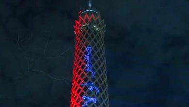 صورة برج القاهرة يضيء برسالة “مصر أولاً لا للتعصب”